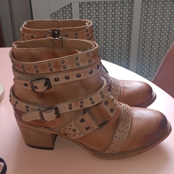 Freebird boots - Picture 3 of 3